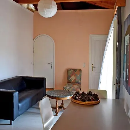 Anemona And *