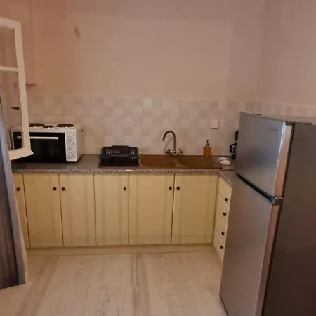 Apartament Anemona And *