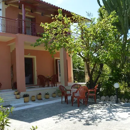 Apartament Anemona And *