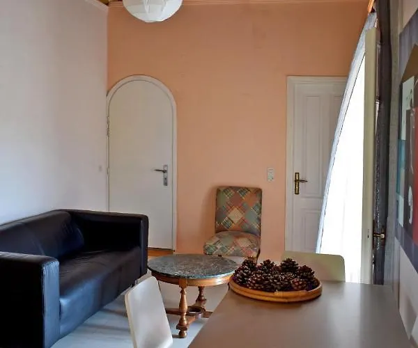 Anemona And *